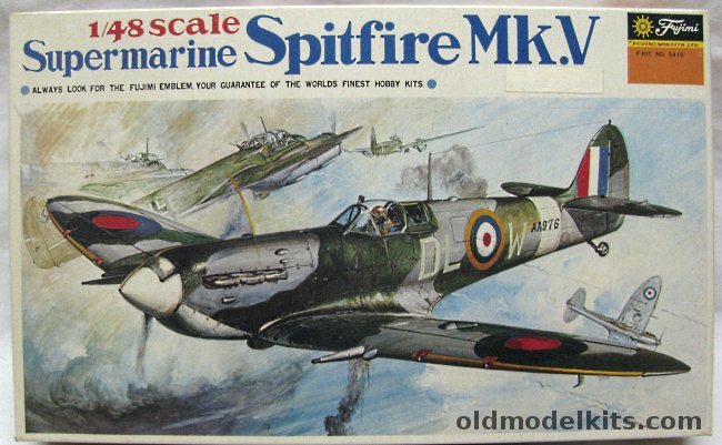 Fujimi 1/48 Supermarine Spitfire Mk.V A/B/C - Motorized - 303 Polish Sq - Commander John A. Kent Wing Leader at Northolt (Polish) - 'City of Bombay' Sq Normandy Invasion - FO G.W.H. Reynolds Spring 1942, 5A15 plastic model kit